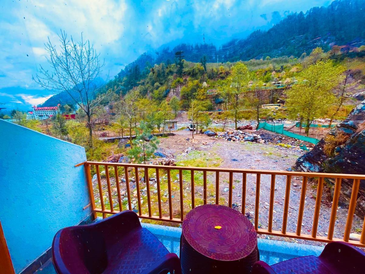 Hotel Beas River Retreat - A Riverside Hotel With Balcony Маналі Екстер'єр фото